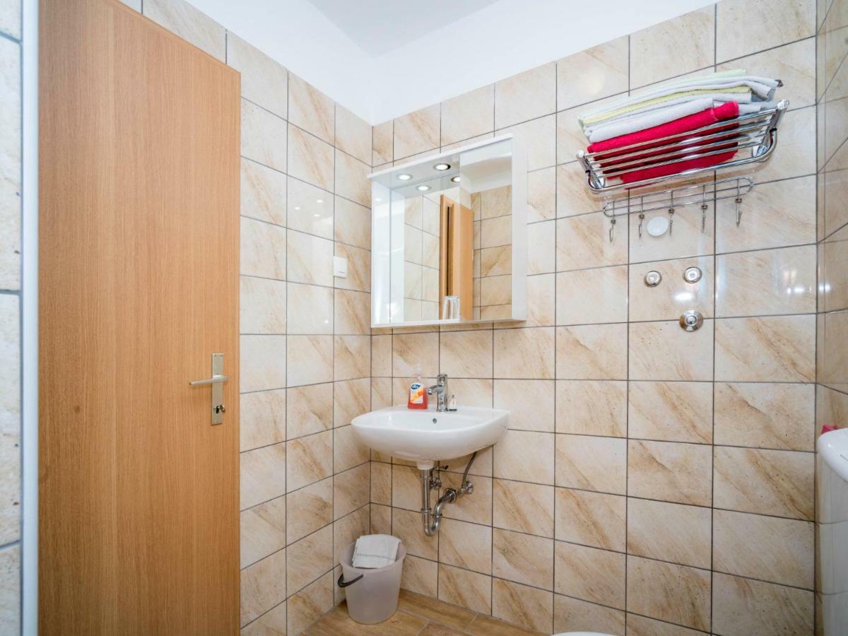 Apartment Hilde Red-8 By Interhome เมดูลิน ภายนอก รูปภาพ