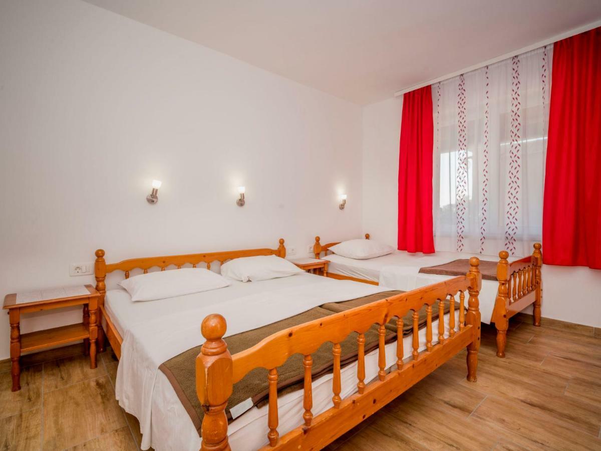 Apartment Hilde Red-8 By Interhome เมดูลิน ภายนอก รูปภาพ