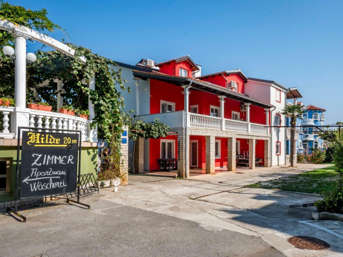 Apartment Hilde Red-8 By Interhome เมดูลิน ภายนอก รูปภาพ